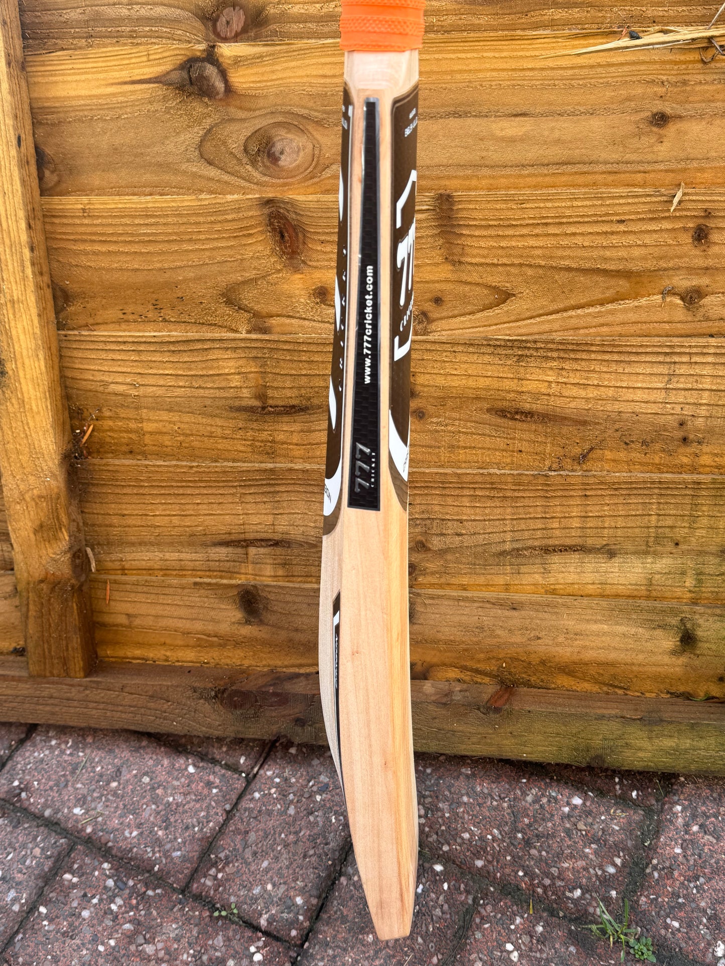 Bat 9- Carbon Series