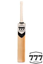 Load image into Gallery viewer, Pro Series Cricket Bat