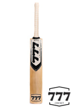Load image into Gallery viewer, Pro Series Cricket Bat